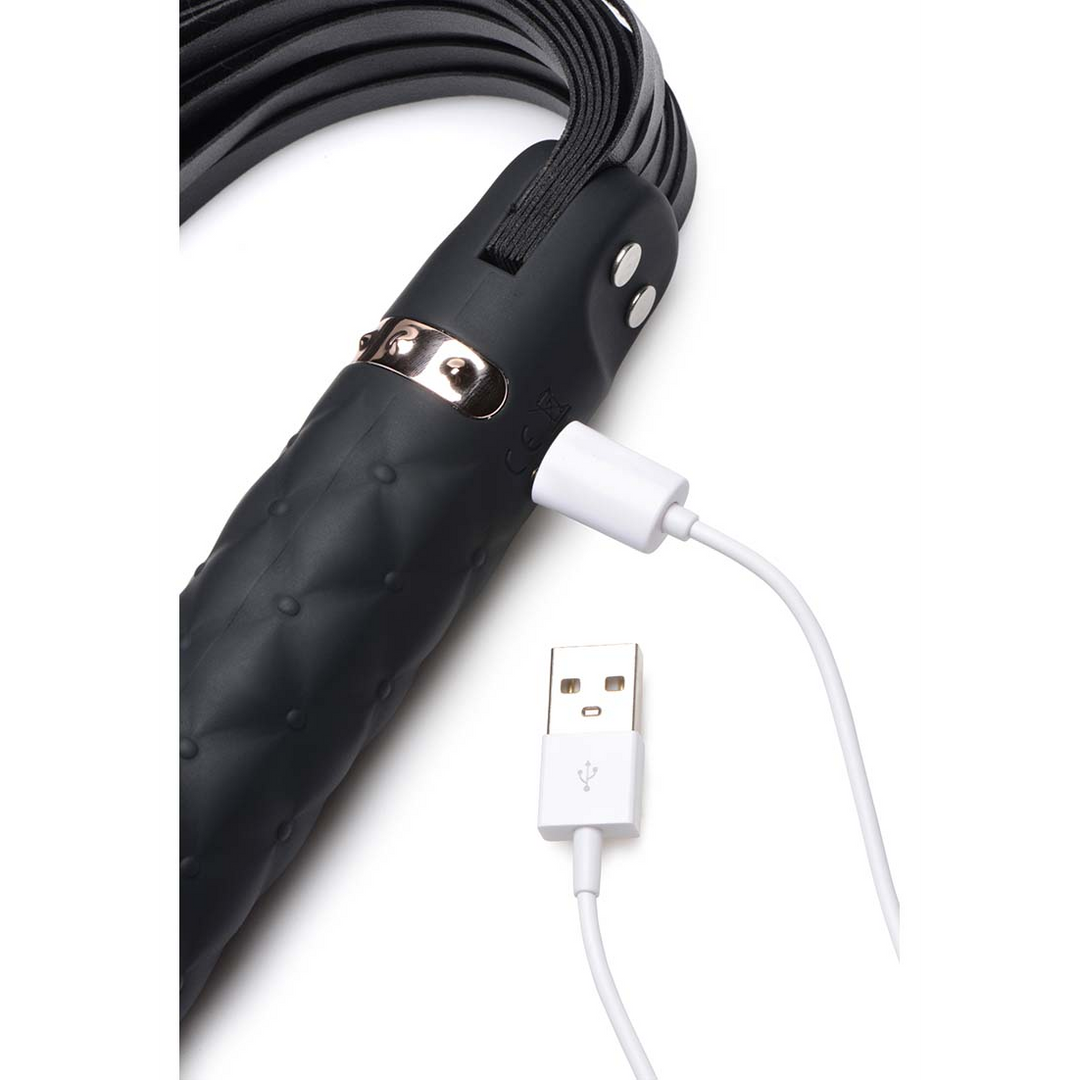 Master Series - Vibra-Lasher - Vibrerende Silicone Dildo Flogger